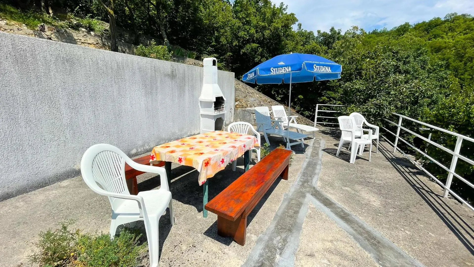 Apartments In Jadranovo 42257